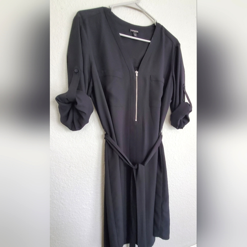 Express Long Sleeve 3/4 Zipper V-Neck Mini Dress